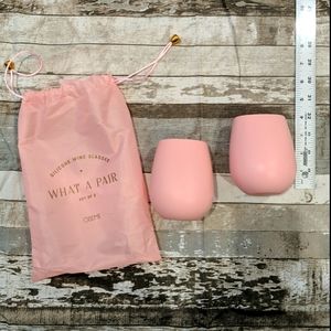 Silicone wine glasses.